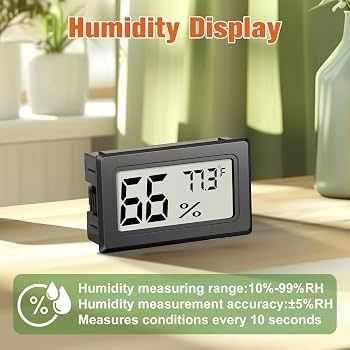 Digital hygrometer visar 66 procent luftfuktighet och 78 grader Fahrenheit